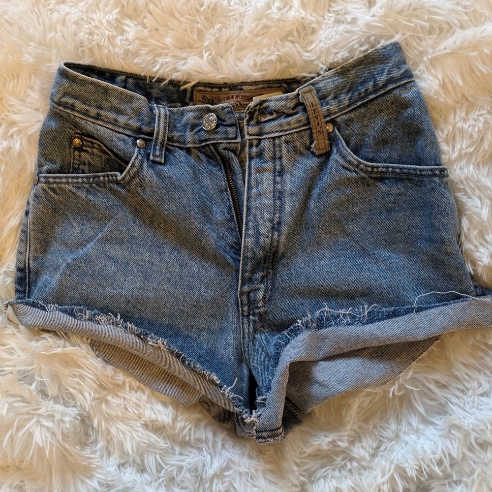 Levi Curt Off Shorts